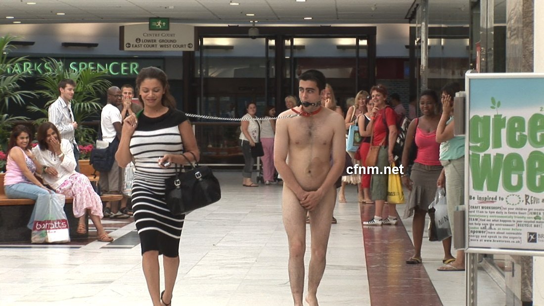 Women shopping naked at the mall photos