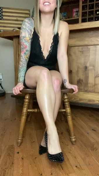 Misstinytootsies -  A little cuckold fantasy starring me your beautiful wife...