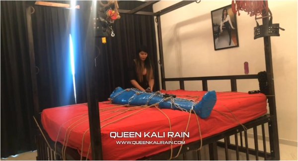 Queen Kali Rain - my pain sister Dominafire came for a visit And like always, we took our time in torturing this poor pathetic sub to the point of his limit - Bondage Male