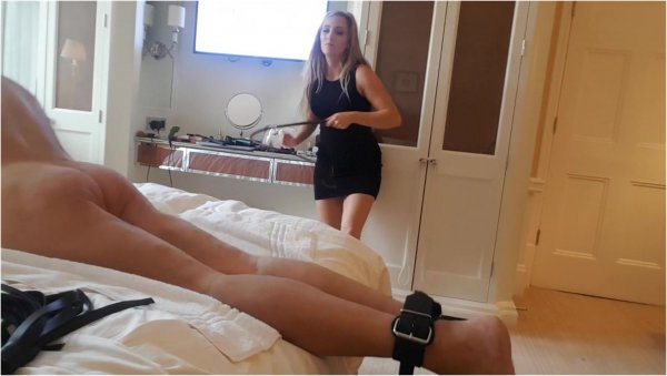 MISTRESS COURTNEYS - Onto The Bed You Go