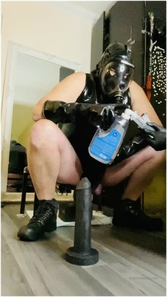 Mistress Ava Von Medisin - Watch My Fist Boi Train His Arse Under My Instructions And Supervision