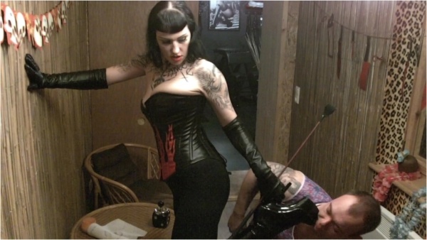 Lady Vampira - Observed and Punished by the Mistress with the Leathergloves - German Femdom