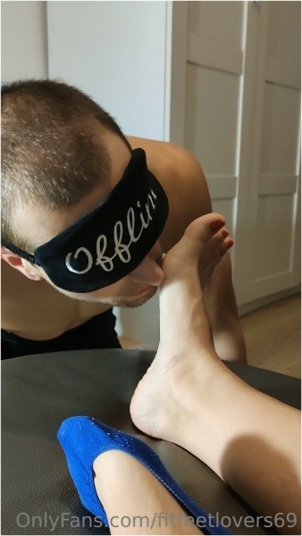 Fitfeetlovers - I Feel Like A Goddess When My Fianc Smells My Feet