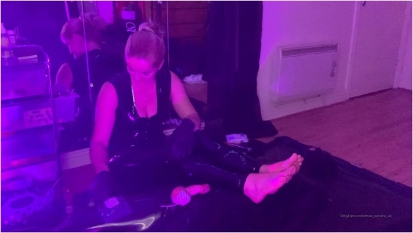 Mistress Sandra - Vac Bed Latex Catsuit And Sounds Session