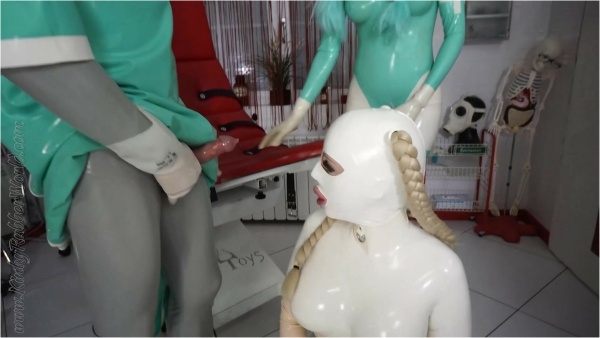 Kinky Rubber World - Blowjobs for the Doctor and the Latex nurse