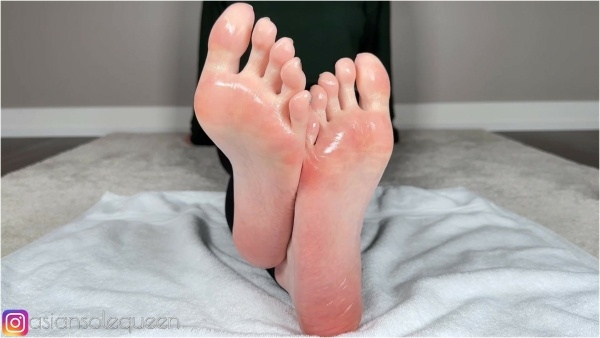 Asiansolequeen - Stroke for Every Toe Scrunch JOI