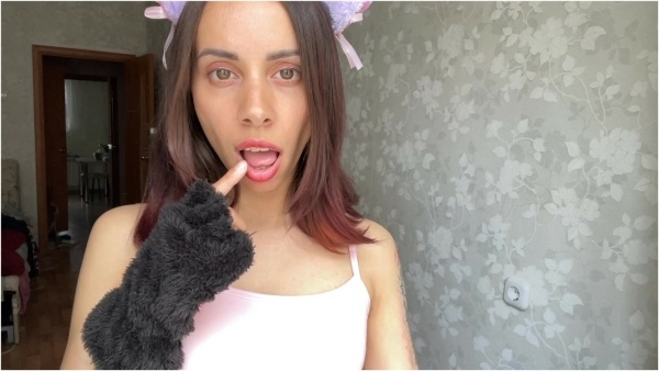 Pantera Nika - Horny Cat Girl Shows Her Pretty Face and Really Long Tongue