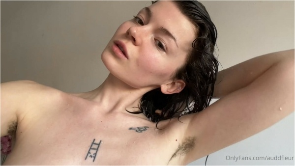 Auddfleur - Mermaids Daily Routine  No Makeup and No Clothes