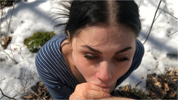 SophiaWolfe - Sucking Cock in the Great Outdoors