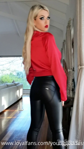 Young Goddess Kim - Worship Me in My skintight leather pants