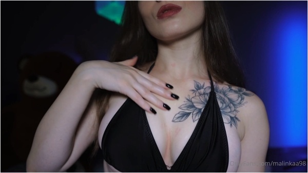 Malinkaa98  - Put Oil On My Bikini