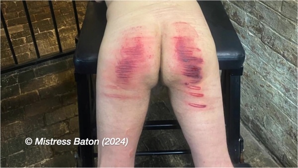 Strafkamer - Mistress Baton - Prison caning 7
