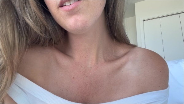 Nicolette Bloom - Pretty girl tease