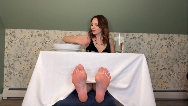 SneezeGoddess - Dinner Time Foot JOI Quickie