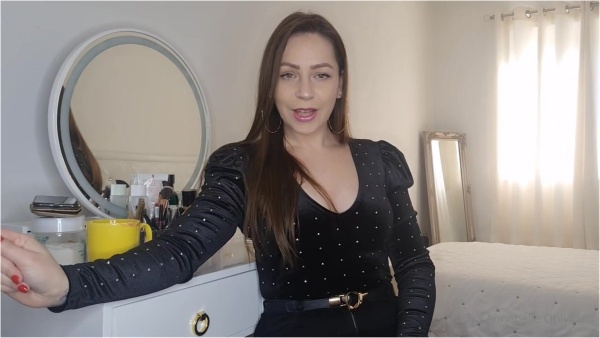 LadyAnnabelle666 - My Hubby Is Good As A Maid And To Give Me Money