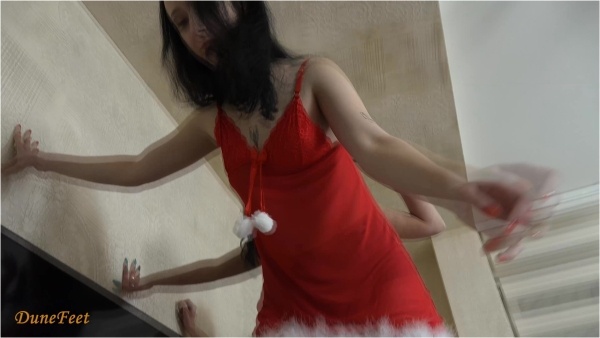 DuneFeet - Santa Claus does not exist 1