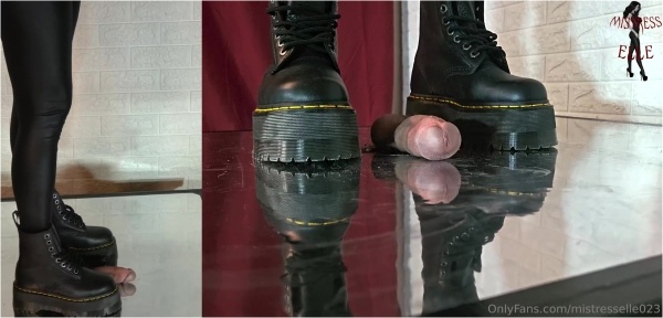 Mistress Elle - Look At These Beautiful New Soles Edit 1