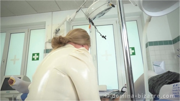 Domina Bizarre - Lady Mercedes - No Routine Examination 3
