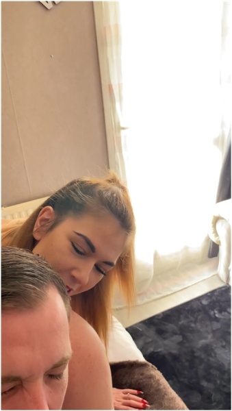 Queen Coquette - French Pegging - Introducing my girlfriend to Pegging