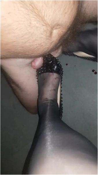 Mistress Jessica - Bl Ody Ballbusting