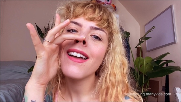 Molly Darling - Piggy Nose Fetish