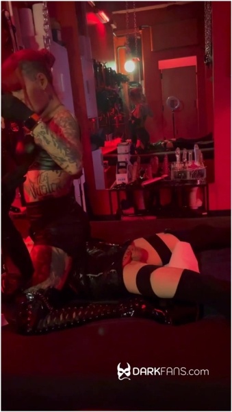 Mistress Kiana - A Nasty Bitch