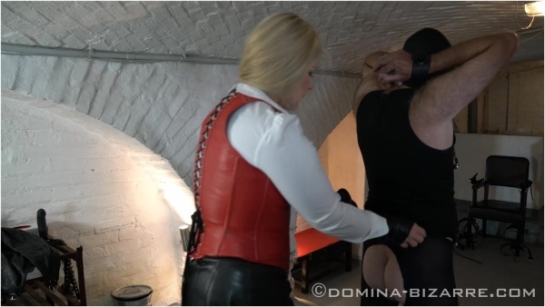 Domina Bizarre - Lady Mercedes - Drill In The Residence 1