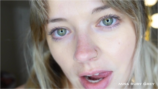 Miss Ruby Grey - FACE PORN - The Ultimate Face Fetish Clip