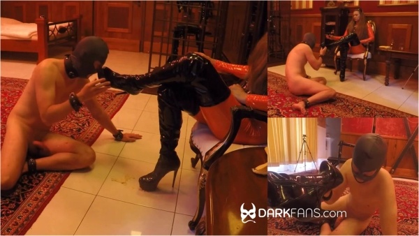 Lady Amrapali - Food and Highheelboots and Lick