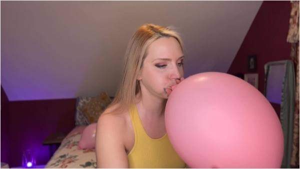 SneezeGoddess - Working Up to a 36 Inch Balloon