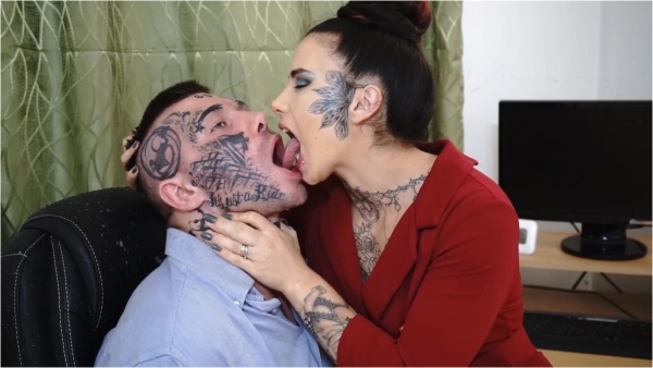 Mira Cuckold - Angry Boss Dominante Kissing