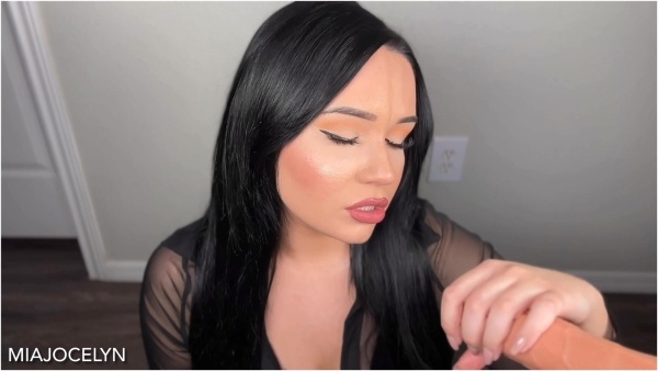 Mia Jocelyn - Self Degrading Slut Secretary