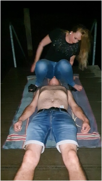 Domina Schweiz - Footfetish 2