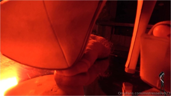Mistress Elle - Make Her Slave Suffer And Kick Until The End Edit 2