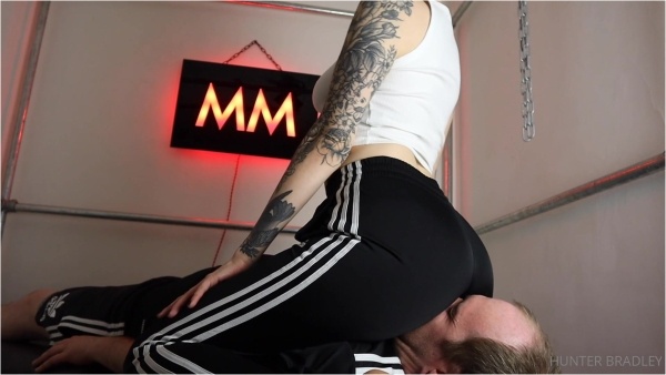Hunter Bradley - Adidas - All Day I Dream About Sniffing (Ass)
