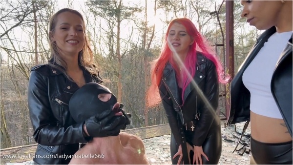 Ladyannabelle666  - Urbex Training With One Pathetic Slave