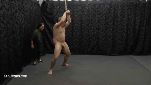 Sadurnus - Mistress Nomi Kicks The Cock