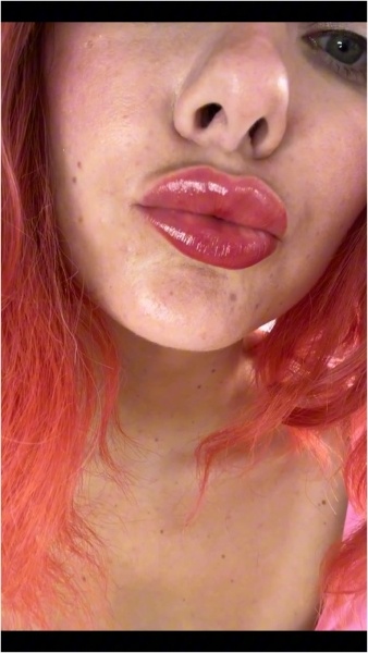 Yourhikerbabe - Erotic Kissing Lipstick JOI