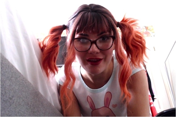 Yourhikerbabe - Kissing Lipstick Attack Domination POV