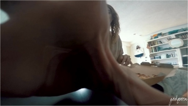Godqueen Giantess - figure it out