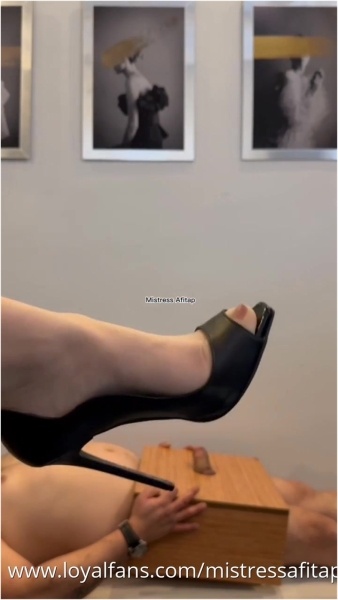 Hulya Cengiz - Crushing Penis Under My Heels Part 2