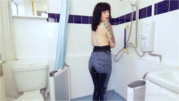 Molly Darling - Pissing In My Jeans From Behind