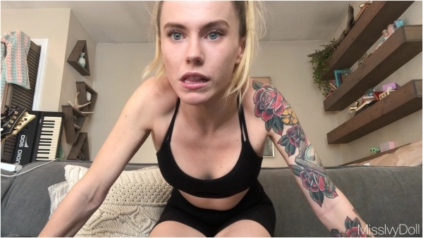 MissIvyDoll - Your Fit Domme Trainer