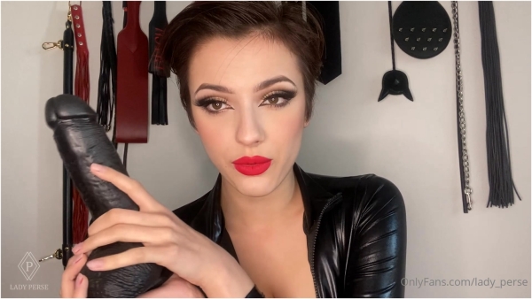 Poland Goddess Perse - Green And Red Game - Would You Like To Play JOI Game