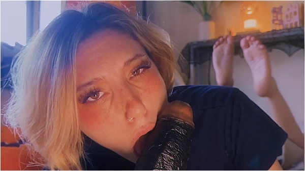 Elle Marz - Stepsister Footjob Blowjob BBC
