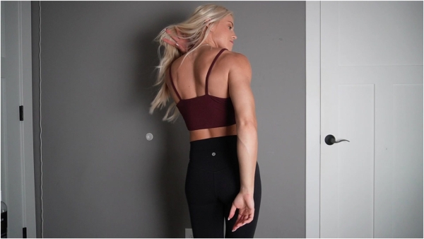 keeks 3005 - Trying On Different Tops For You