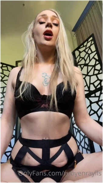 Ruby Enraylls - Task Happy Hump Day!!