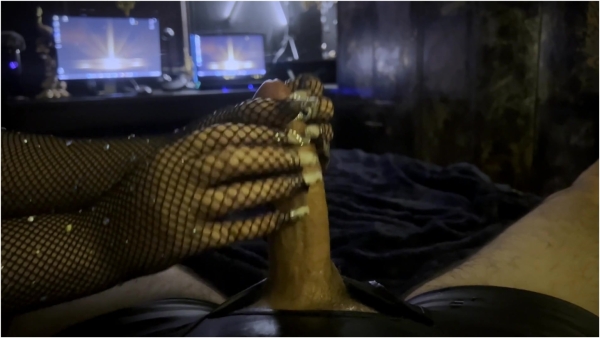 Edgequeen69  - Edging Challenge! Day 4! Leaking Precum!!