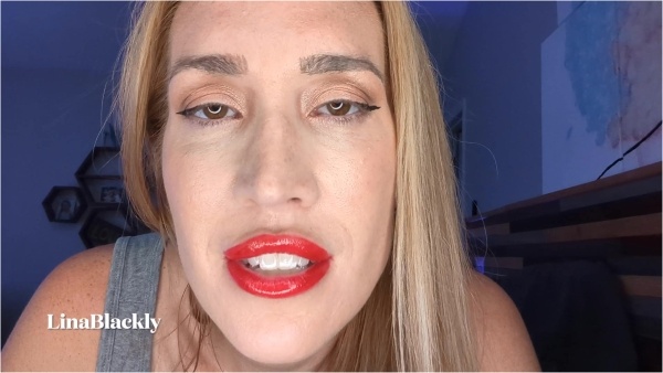 LinaBlackly - Craving Mommys Shiny Lips