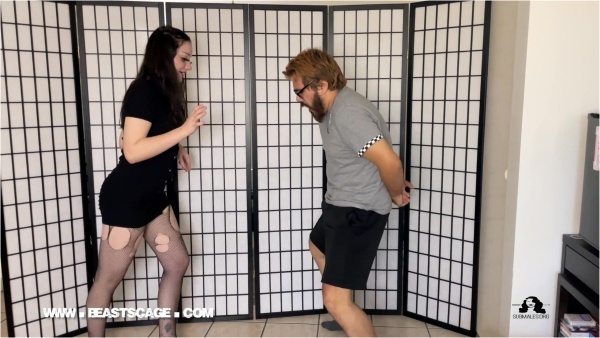 BeastsCage - Annika - Annika's Stocking Kicks
